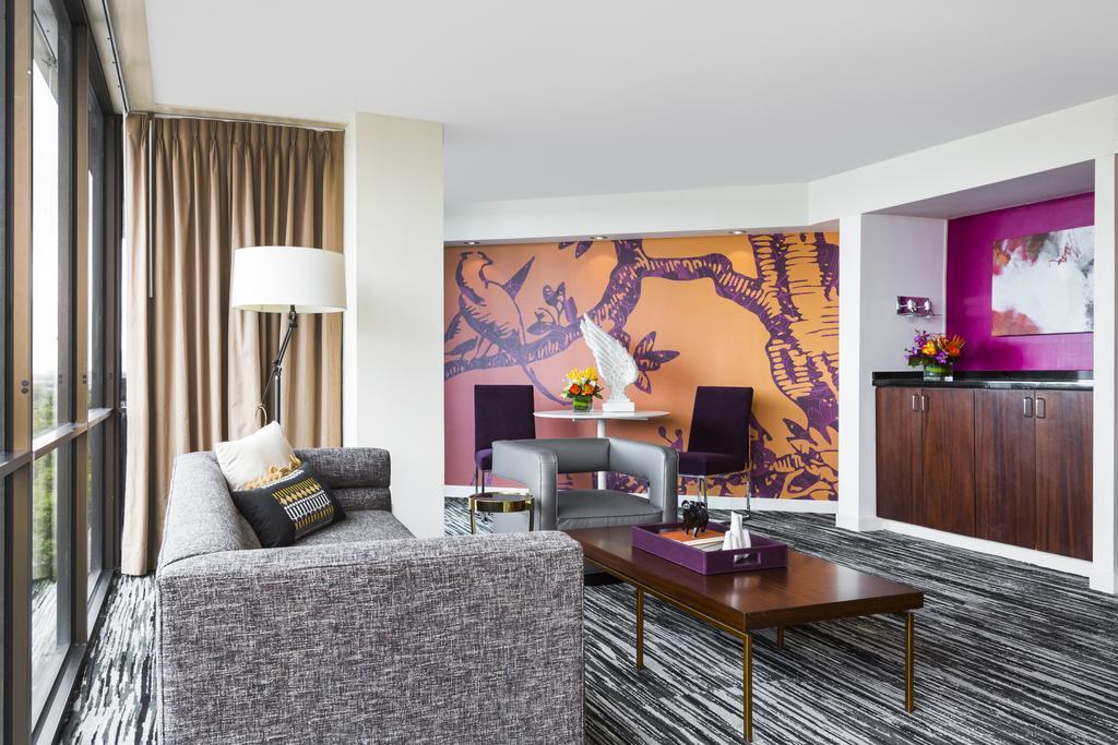 Hotel Derek Galleria