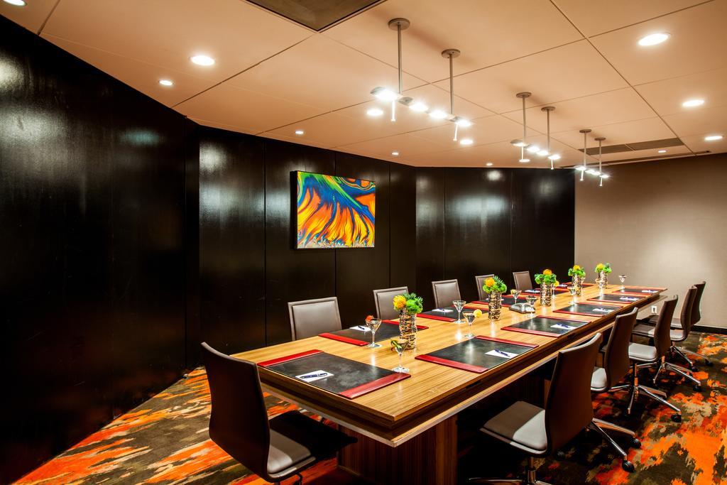 Derek Galleria Hotel 4*